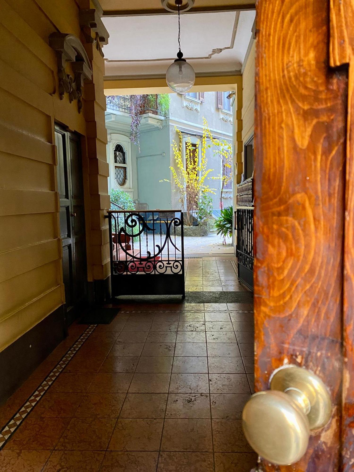 Townhouse Milan Suite Bagian luar foto